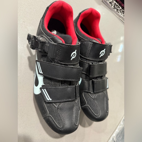 Peloton Black Cycling Shoe Tool Kit with Silver Wrench - Picture 2 of 6